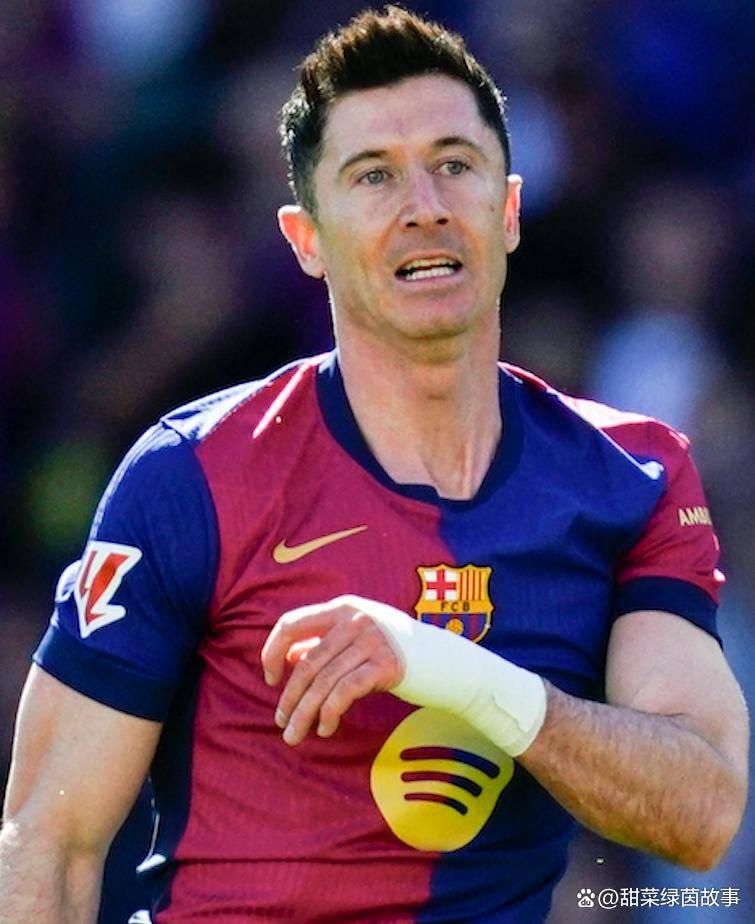 爱游戏-关于莱万多夫斯基在巴塞罗那比赛中战术调整，逆转引发热议！的信息