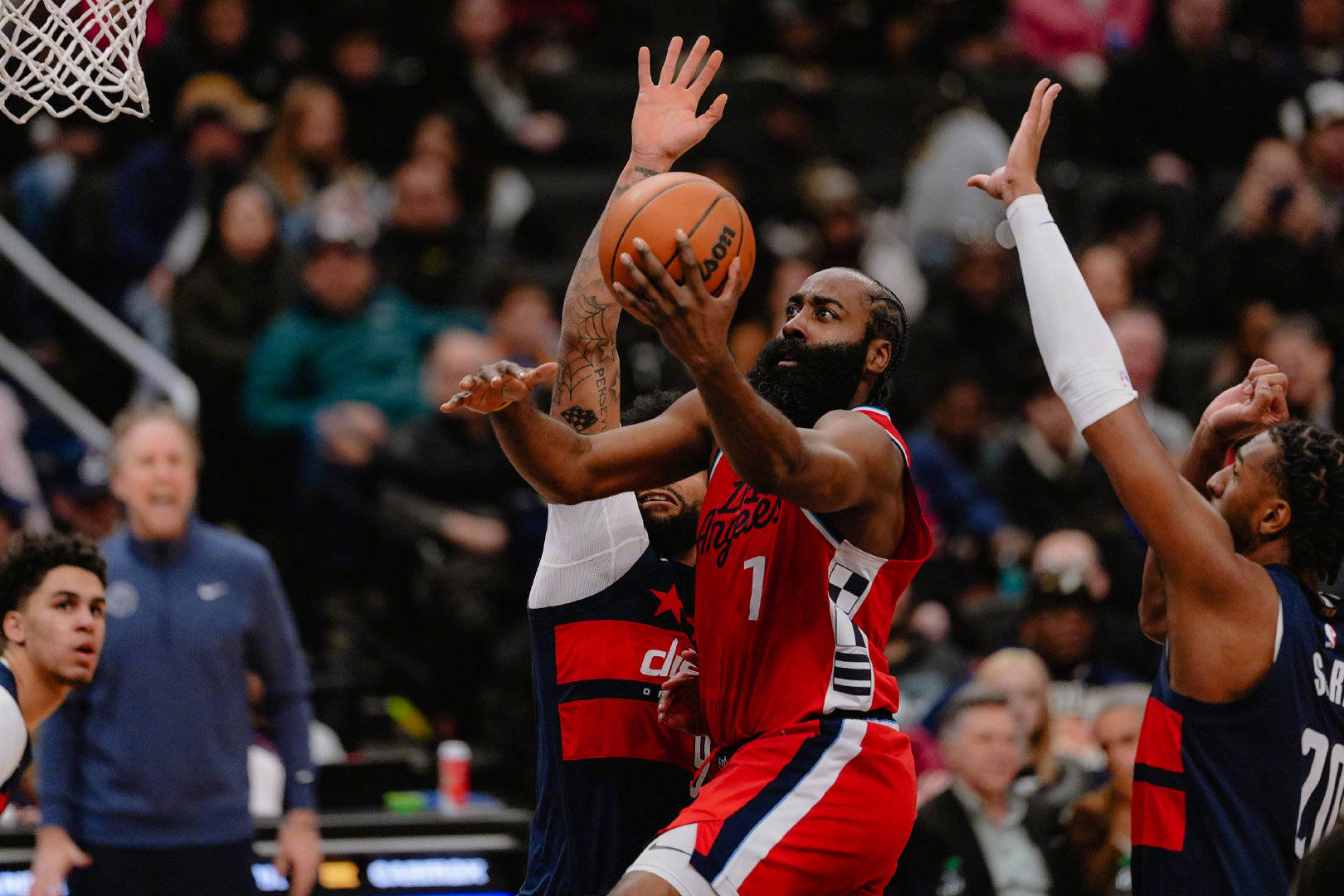 AYX-包含哈登关键节点战术调整，尤文图斯带队取胜！的词条