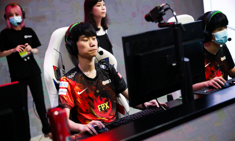  rookie被rng打哭那场比赛 